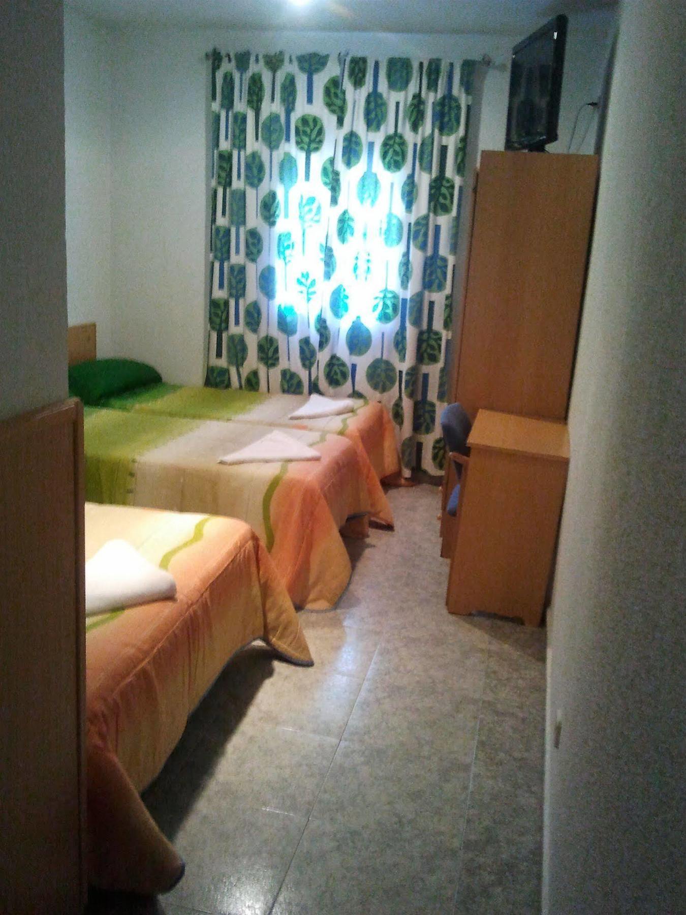 Emilio Barajas Guest house Madrid