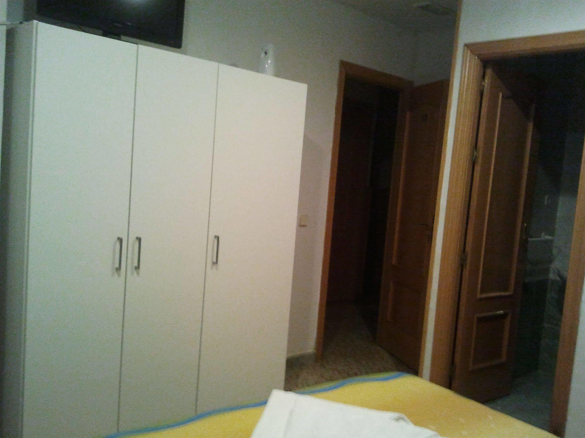 Emilio Barajas Guest house Madrid